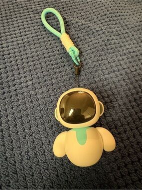 Eiliko Aquamarine AI Charm Robot Clip-On Wearable Companion